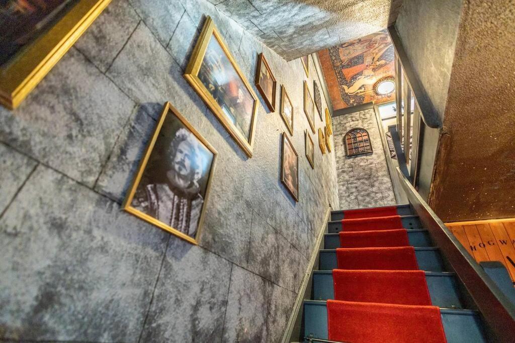 Hogwarts Hideaway Themed Property 왓퍼드 외부 사진
